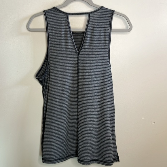 IDEOLOGY SET OF TWO MEDIUM TANK TOPS BLUE & GRAY BLACK STRIPED CREW NECK - Picture 7 of 16